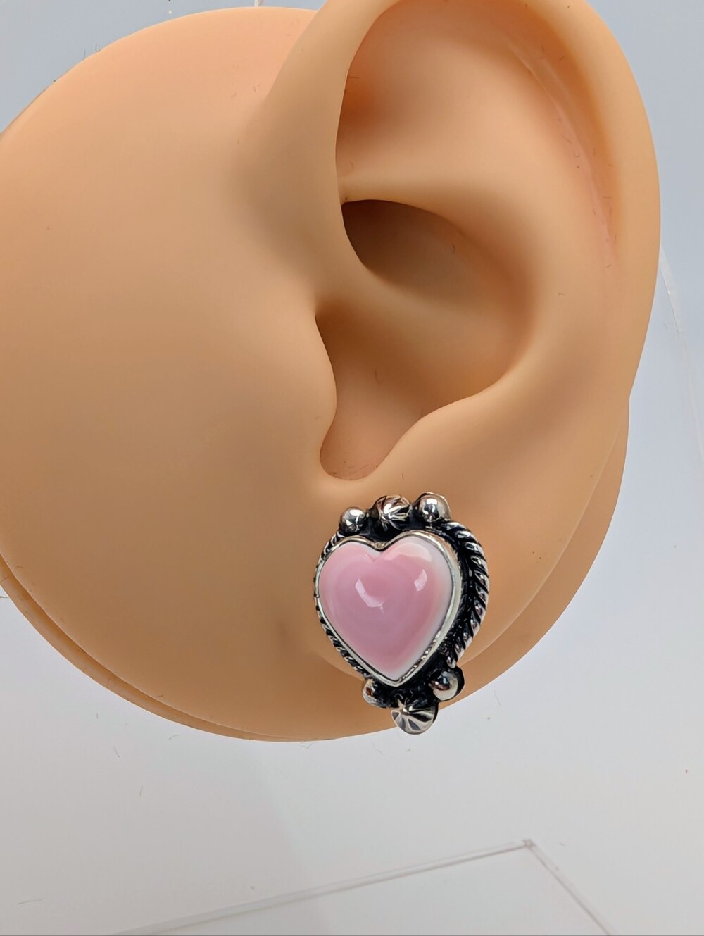 Pink Conch S925 Sterling Silver Heart Gemstone Stud Earrings - Picture 8 of 9